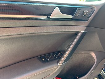 Golf VII 2.0TDi 110 kW xenony,nez topení,PANORAMA po servise - 10