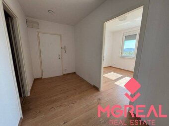 3 izbový byt  balkónom Topoľčany / PRENAJOM - 10