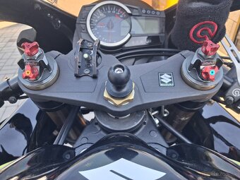 Suzuki GSXR 1000 - 10