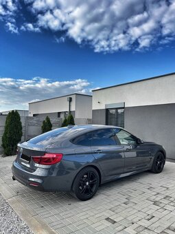BMW 320i xGT - 10