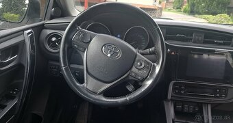 Toyota Auris 1,6 benzin, kup SR-2018,slusna vybava - 10