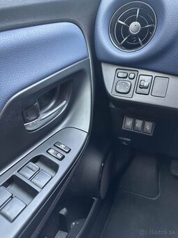 Toyota Yaris 2017 1.5 VVTI - 10