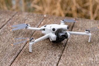 DJI MINI 4 PRO COMBO – TOP STAV + OCHRANNA NA VRTULE - 10