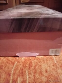 Nerozbalená porcelánová bábika s certifikátom - 10