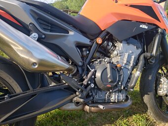 KTM 790 Duke 2023 - 10