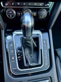 VW Passat 2.0 TDI 140Kw, 4x4, DSG, R-Line - 10