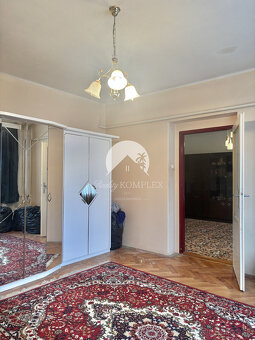 Reality KOMPLEX s.r.o.,Vám ponúka starší 4 izbový rodinný - 10