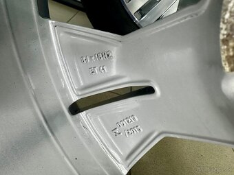 Elektróny R 18-5 x 112+letné 245/45 R18 - Conntinental - 10