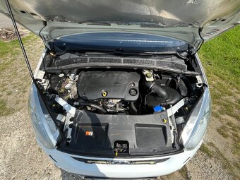 Ford S-MAX 2.2 TDCi 129 kW Titanium - 10