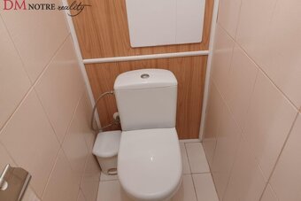 Prestížna lokalita: trojizbový byt v centre Lučenca. - 10