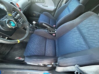 Subaru Impreza - 10