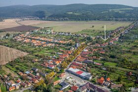 STAVEBNÝ POZEMOK KOZÁROVCE 37500 EUR - 10