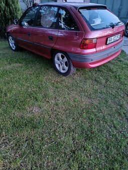 Predám Opel Astra Classic 1.6 benzín. - 10