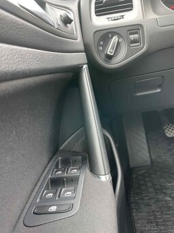 Volkswagen Golf 1.2 TSI 85k Comfortline - 10