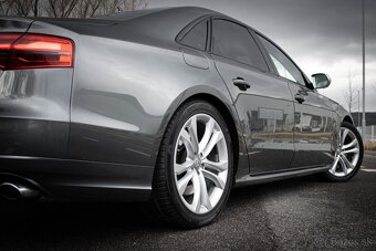 Audi S8 / SVK auto / TOP STAV / - 10