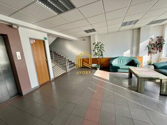 NA PRENÁJOM KOMERČNÝ PRIESTOR (34m2) V CENTRE MESTA SENICA - 10