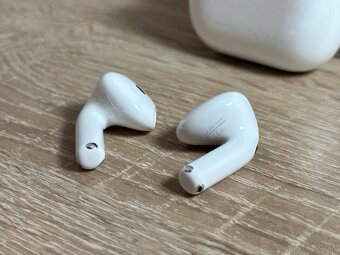 NOVÉ Apple AirPods 4 s ANC - 10