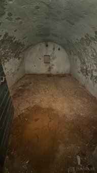 Ponúkam Vám na predaj 2 podlažný rodinný dom v Čajkove. - 10