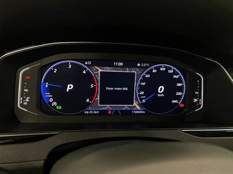 Volkswagen Passat Variant 2.0 TDI EVO Elegance DSG - 10