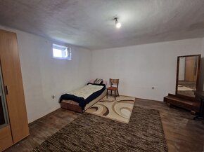 Sereď centrum- 3 izb.RD na 359 m2 pozemku na predaj - 10