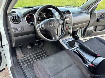 Suzuki Grand Vitara 1.6 VX 4WD COMFORT Benzín - 10