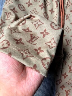 Louis Vuitton - 10
