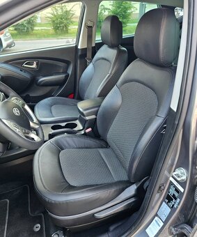 Hyundai Tucson ix35 LM 2.0 CRDi - 135kW - 4x4 - automat - 10