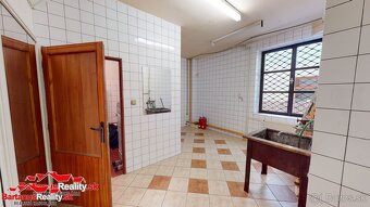 BartanusReality - Na predaj lukratívna komerčná budova vhodn - 10