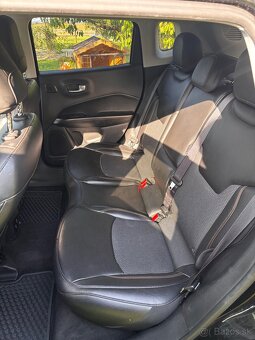Jeep Compass - 10
