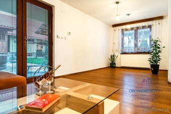 Rodinný dom s bazénom, relax zónou neďaleko Šíravy - 10