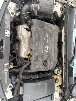 Predám Opel Insignia - 10