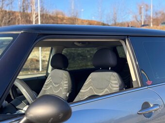 Mini Cooper One - 10