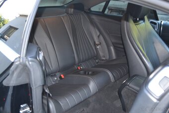 Mercedes-Benz E trieda Kupé 300d - 10