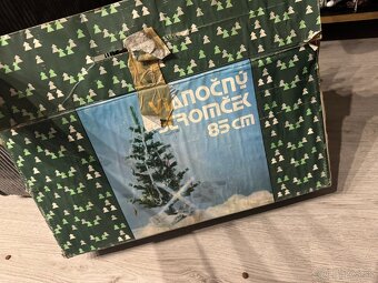 Predám retro umelý vianočný stromček - 10