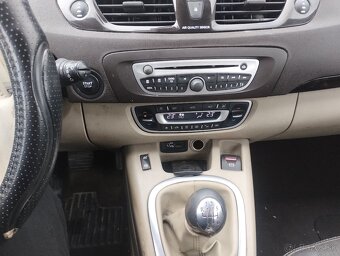 Renault Grand Scénic 1.9 dCi Advantage - 10