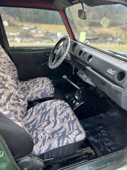 Suzuki Samurai 1.0 SJ410 - 10