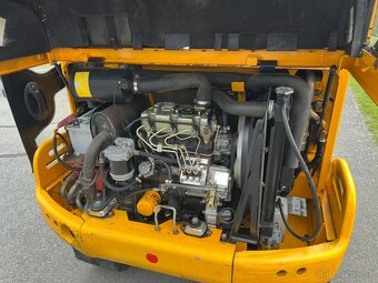 Minibagr JCB 802.4 / 2x lžíce / 2,5t / 2005 - 10