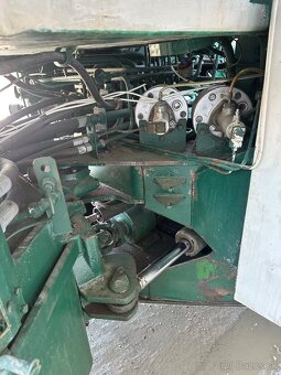 Predam nakladac UNK 320 - 10