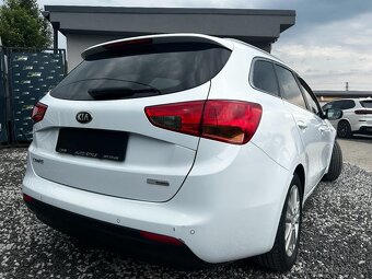 Kia Cee´d SW 1.4 CVVT - 10