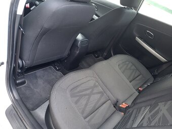 Kia ceed sw - 10