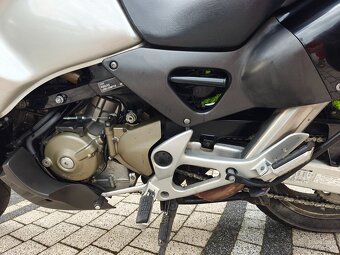 Honda XL 1000 Varadero - 10
