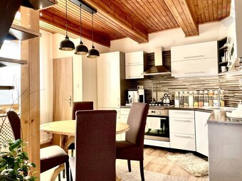 Na predaj útulný rodinný dom po rekonštrukcii s garážou, pek - 10