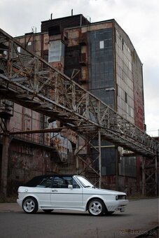 Volkswagen Golf MK1 Cabrio - 10
