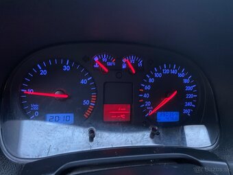 Predám Volkswagen Golf 4 74kw + chip 115 - 10