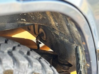 Mitsubishi pajero 2.5 - 10