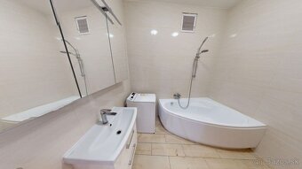 NOVÁ CENA/ VEĽKOMETRÁŽNY 3- izbový byt centrum Piešťany - 10