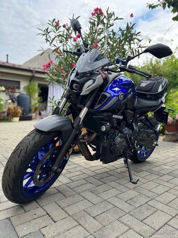 YAMAHA MT - 10