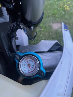 husqvarna FE 250/300 - 10