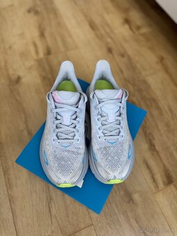 Hoka Clifton 9 W - 10