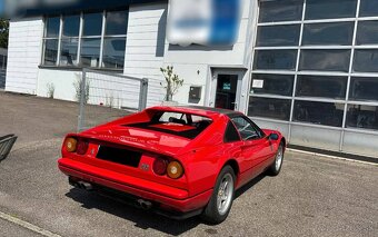 Ferrari 328 GTS z roku 1988 - 10